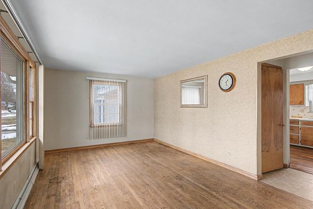 927 SPENCE STREET, Green Bay, WI 54304