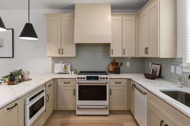 129 Hart, Nashville, TN 37207