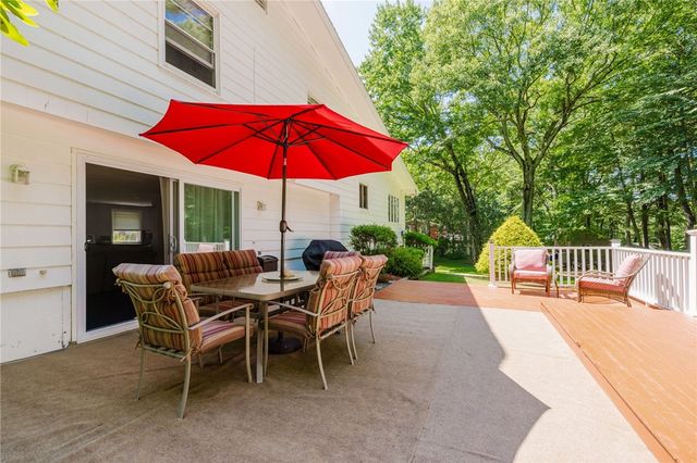 22 Oakview Terrace, Glocester, RI 02857