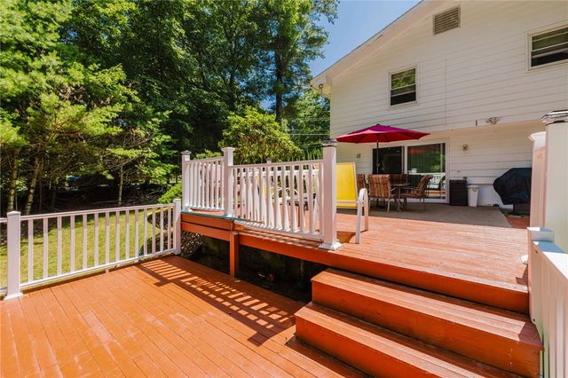 22 Oakview Terrace, Glocester, RI 02857