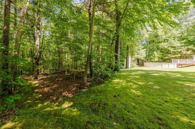 22 Oakview Terrace, Glocester, RI 02857