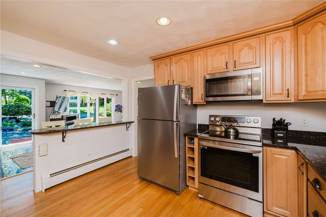 22 Oakview Terrace, Glocester, RI 02857