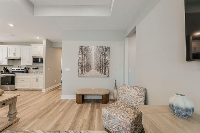 726 Oldcastle Road, Lewis Center, OH 43035