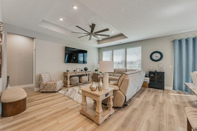 726 Oldcastle Road, Lewis Center, OH 43035
