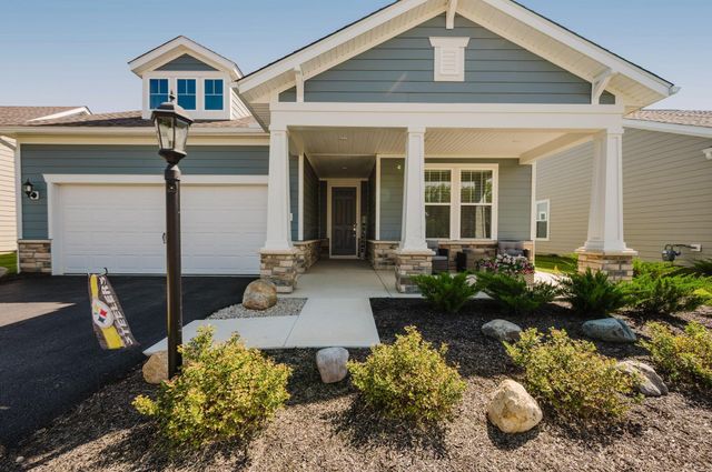 726 Oldcastle Road, Lewis Center, OH 43035