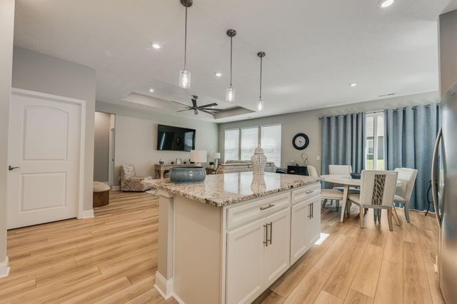 726 Oldcastle Road, Lewis Center, OH 43035