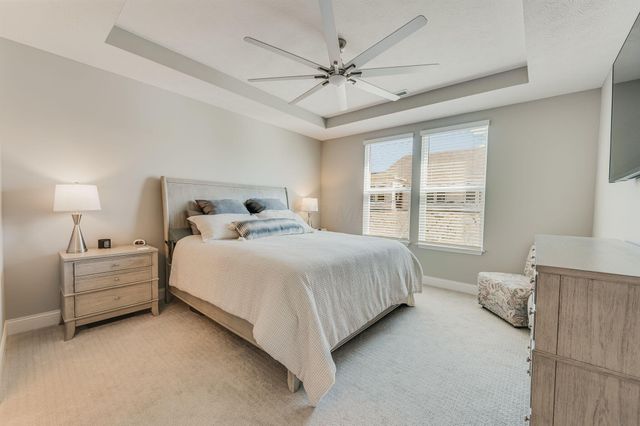 726 Oldcastle Road, Lewis Center, OH 43035