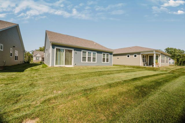 726 Oldcastle Road, Lewis Center, OH 43035