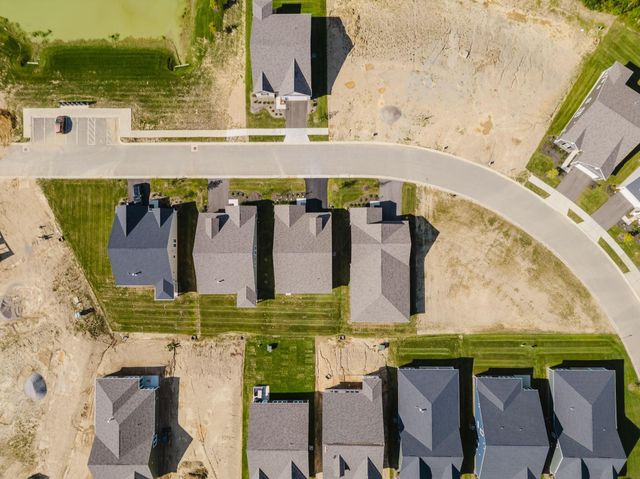 726 Oldcastle Road, Lewis Center, OH 43035