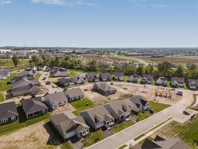 726 Oldcastle Road, Lewis Center, OH 43035
