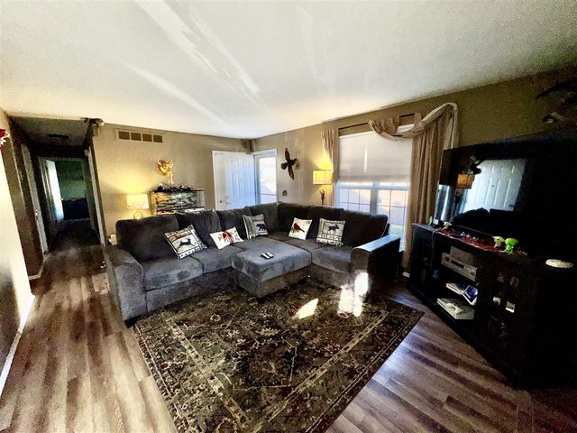 35466 Stillmeadow Lane, Clinton Township, MI 48035