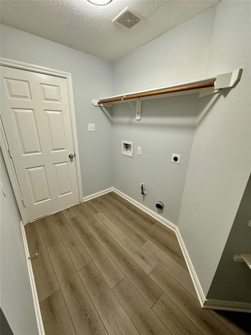 8810 Barron Wood Circle, Houston, TX 77083