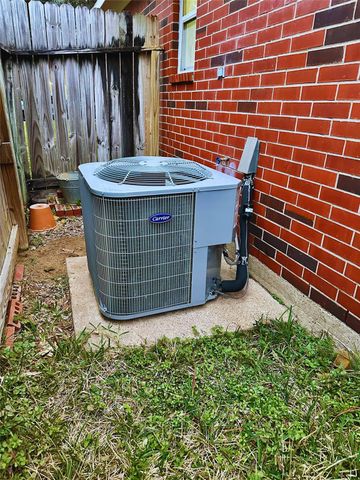 8810 Barron Wood Circle, Houston, TX 77083