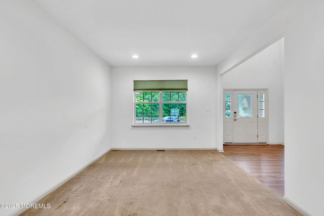 4 Christopher Drive, Howell, NJ 07731