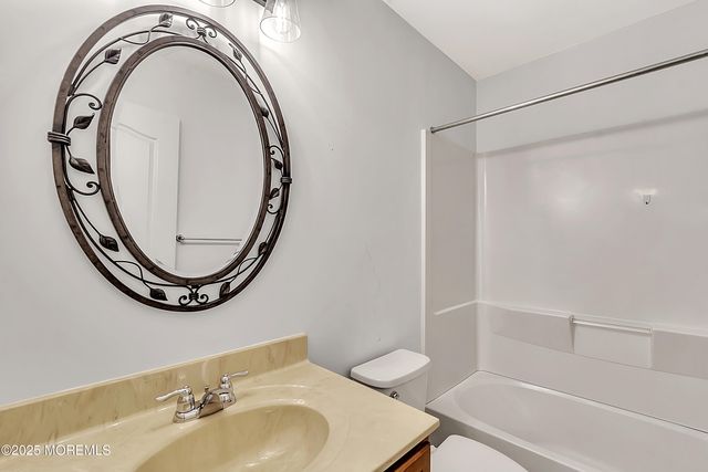 4 Christopher Drive, Howell, NJ 07731