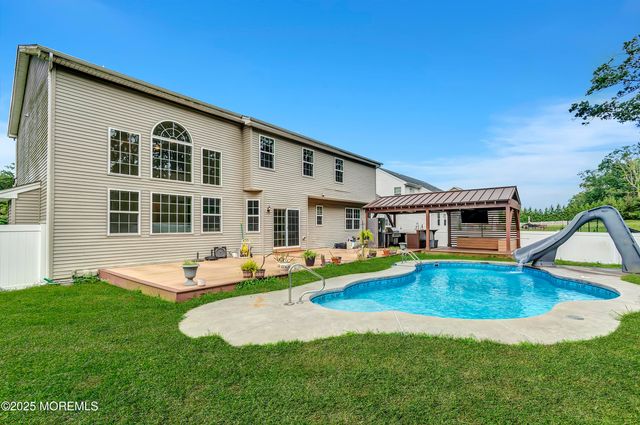 4 Christopher Drive, Howell, NJ 07731