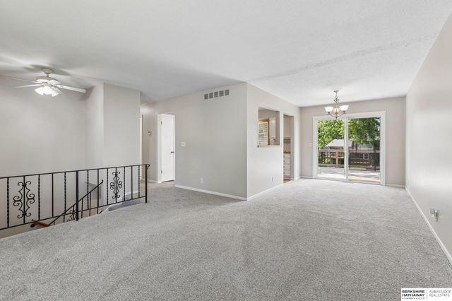 11035 W Street, Omaha, NE 68137