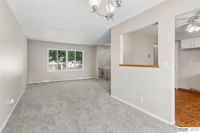 11035 W Street, Omaha, NE 68137