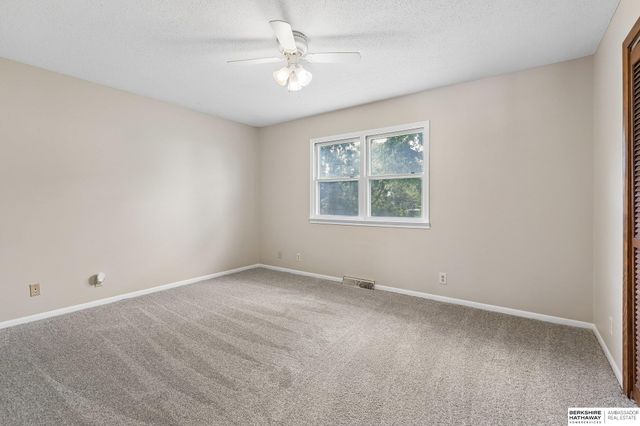 11035 W Street, Omaha, NE 68137