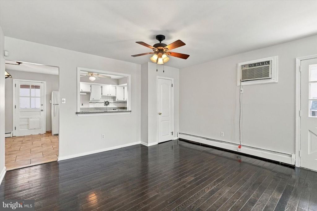 604 GARY LN, NORRISTOWN, PA 19401 — photo 5