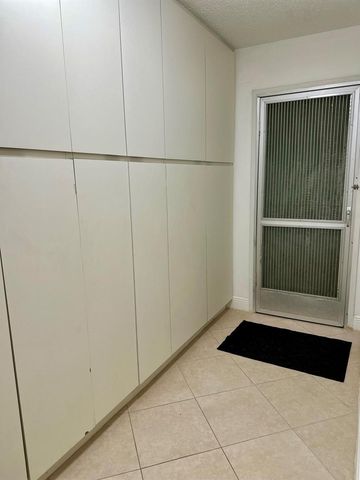2886 Fernley Drive E 80, West Palm Beach, FL 33415