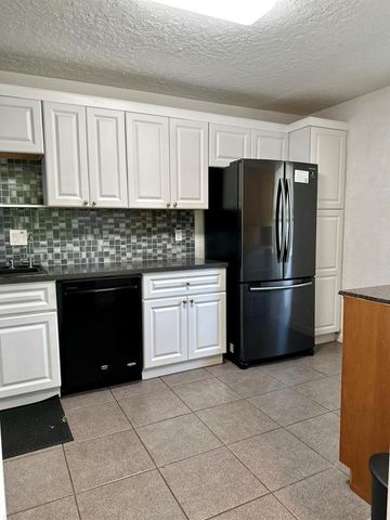 2886 Fernley Drive E 80, West Palm Beach, FL 33415