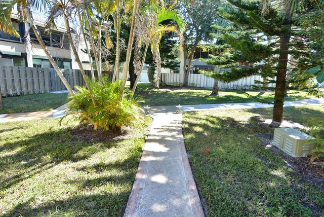 1500 NE 13th Terrace G4, Jensen Beach, FL 34957