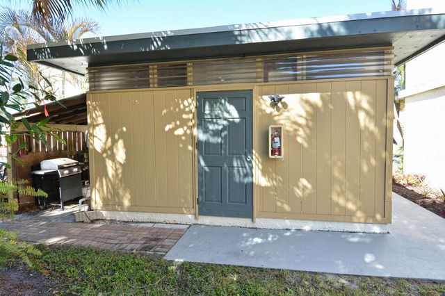 1500 NE 13th Terrace G4, Jensen Beach, FL 34957