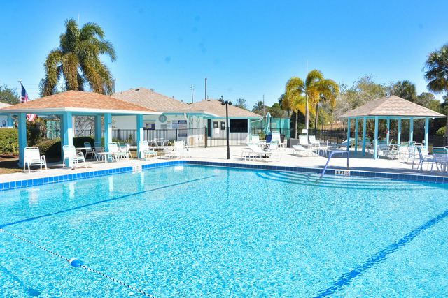 1500 NE 13th Terrace G4, Jensen Beach, FL 34957