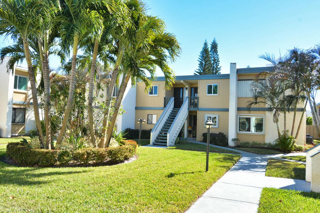 1500 NE 13th Terrace G4, Jensen Beach, FL 34957