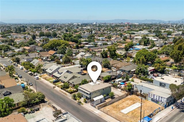 1063 E 49th Place, Los Angeles, CA 90011