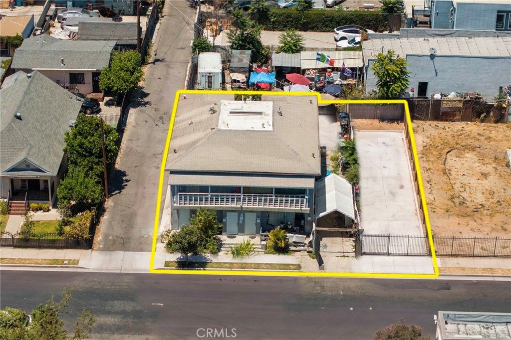 1063 E 49th Place, Los Angeles, CA 90011