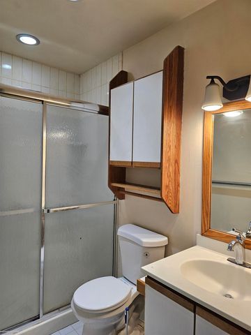 34273 Garfield Circle 5, Fraser, MI 48026