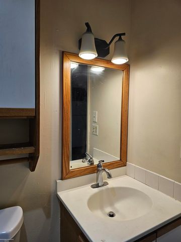 34273 Garfield Circle 5, Fraser, MI 48026