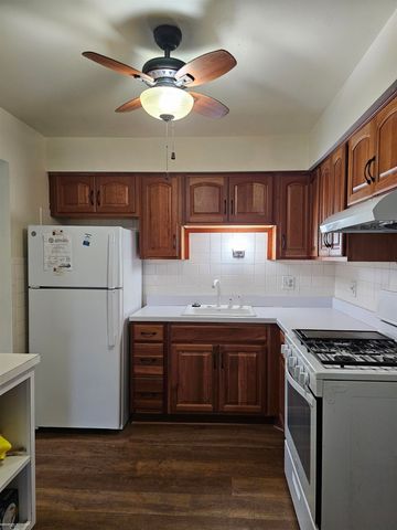 34273 Garfield Circle 5, Fraser, MI 48026