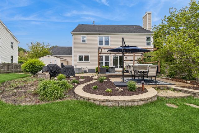 721 Ambria Drive, Mundelein, IL 60060