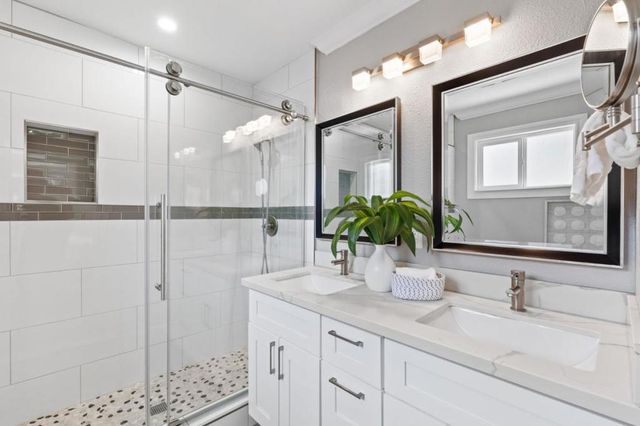 1120 Alberni Street, East Palo Alto, CA 94303