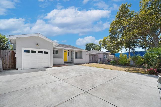 1120 Alberni Street, East Palo Alto, CA 94303