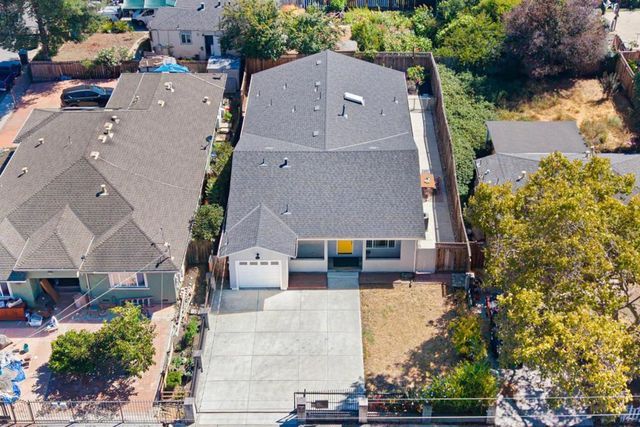 1120 Alberni Street, East Palo Alto, CA 94303