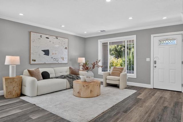 1120 Alberni Street, East Palo Alto, CA 94303