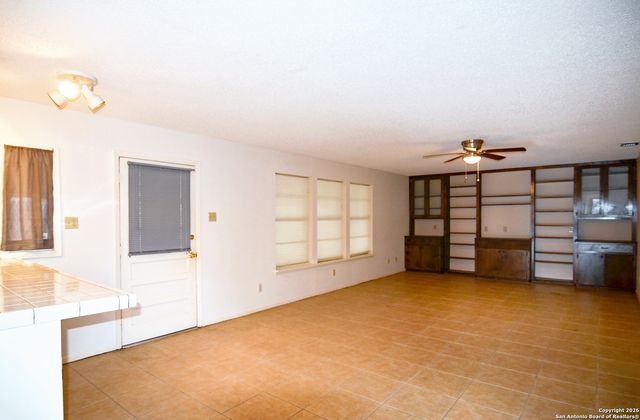 1407 Mockingbird Lane, Beeville, TX 78102