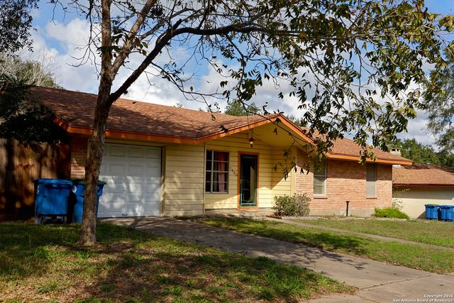 1407 Mockingbird Lane, Beeville, TX 78102