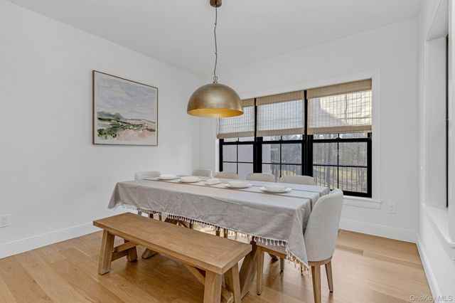 6 Conifer Court, Poughkeepsie, NY 12603