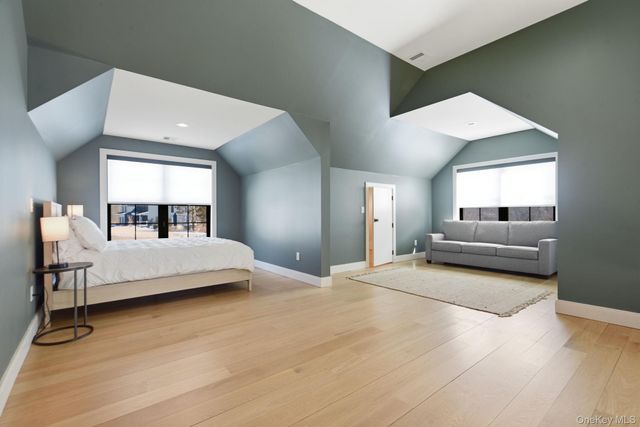 6 Conifer Court, Poughkeepsie, NY 12603