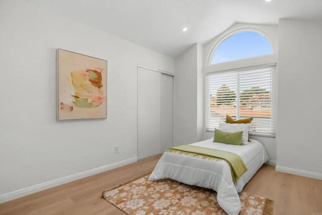 1813 Avenida Segovia, Oceanside, CA 92056