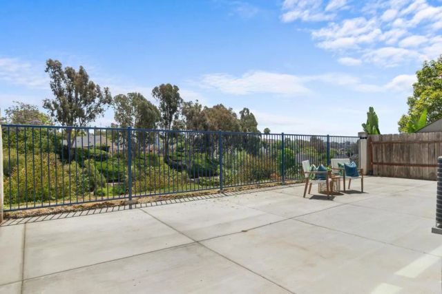1813 Avenida Segovia, Oceanside, CA 92056