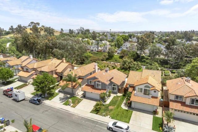 1813 Avenida Segovia, Oceanside, CA 92056