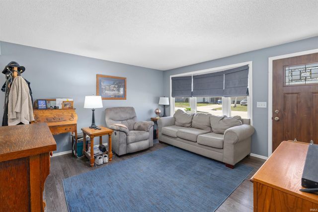 3621 Turf Lane, Fort Wayne, IN 46804