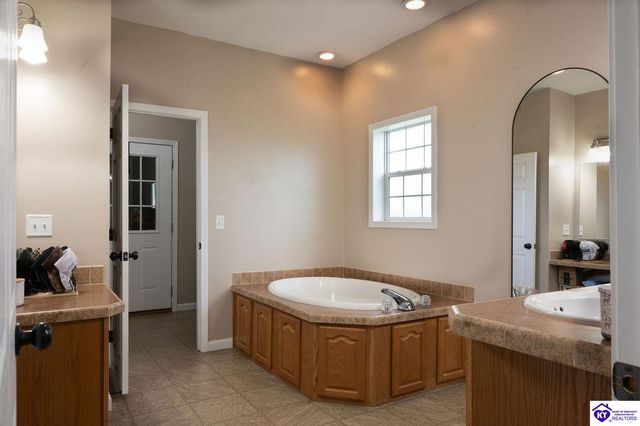 80 Mayfield Ct, Elizabethtown, KY 42701