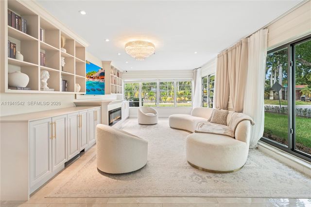 1302 Fillmore St, Hollywood, FL 33019